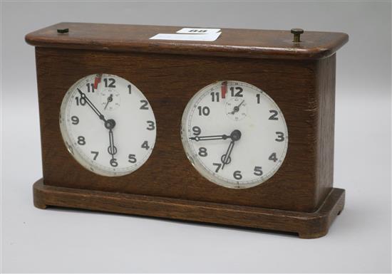 A Kooperman chess timer 14cm